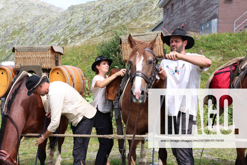 Switzerland, Grimsel Pass, Saeumerfest, 23 Years of Sprinz, Route from Sachseln to Domodossola, Stage 4: Guttannen–Obergesteln, Photo: The Saeumer with their horses during a stopover on the Grimsel Pass