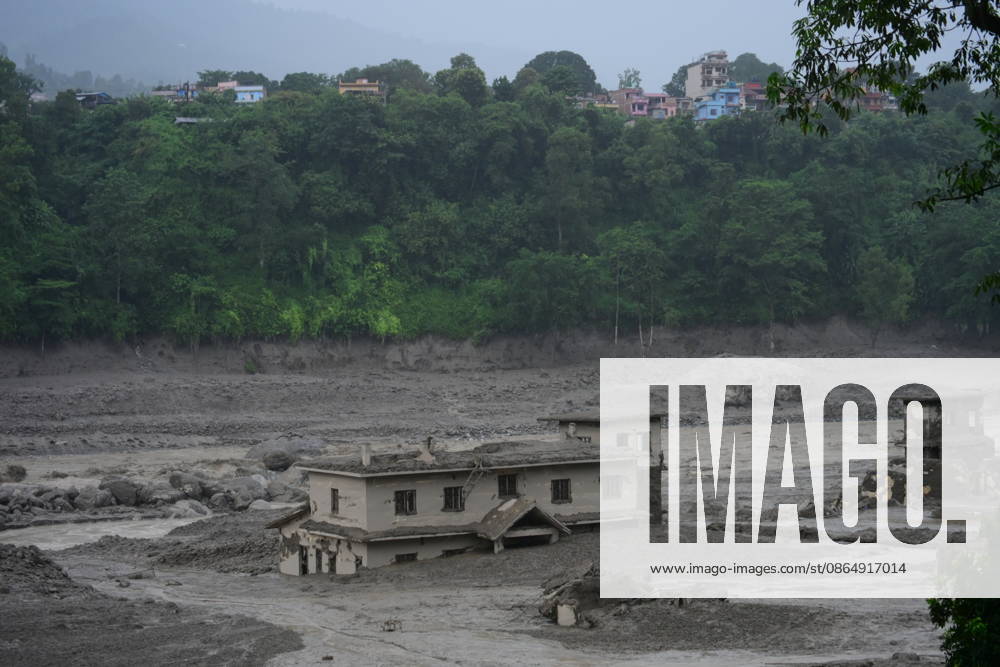 Death toll in Nepal-China border flash floods climbs to 97, dozens missing NUWAKOT, NEPAL - AUGUST 26: An aftermath view of flash flood and mudslides on the Nepal-China border on August 26, 2026 in Nuwakot, Nepal. The death toll from a devastating flash flood on the border climbed to 97 as at least 384 tourists and travelers, as well as soldiers and police, were reported missing. Safal Prakash Shrestha Anadolu Nuwakot Nepal. Editorial use only. Please get in touch for any other usage.