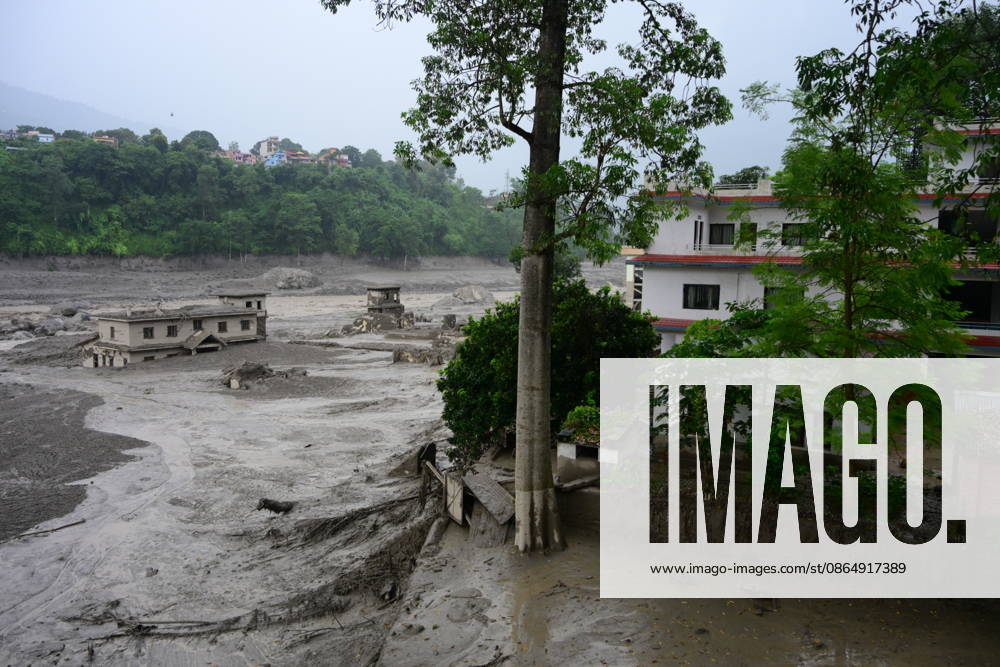 Death toll in Nepal-China border flash floods climbs to 97, dozens missing NUWAKOT, NEPAL - AUGUST 26: An aftermath view of flash flood and mudslides on the Nepal-China border on August 26, 2026 in Nuwakot, Nepal. The death toll from a devastating flash flood on the border climbed to 97 as at least 384 tourists and travelers, as well as soldiers and police, were reported missing. Safal Prakash Shrestha Anadolu Nuwakot Nepal. Editorial use only. Please get in touch for any other usage.