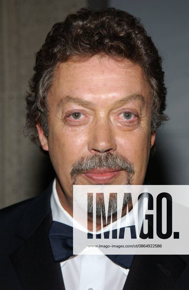 Los Angeles, CA, USA; Actor TIM CURRY @ The Actors Fund of America performance All About Eve held at the Ahmanson Theater. Mandatory Credit: Laura Farr. ( ) Copyright 2003 by Laura Farr Los Angeles USA - ZUMAa123 20030330_zaa_a123_003