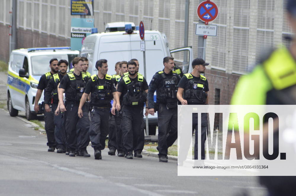 Bomb Found in Berlin-Neukölln, August 26, 2026 7aIMG 0570770 Various views and scenes from the incident in Berlin, Berlin, Germany