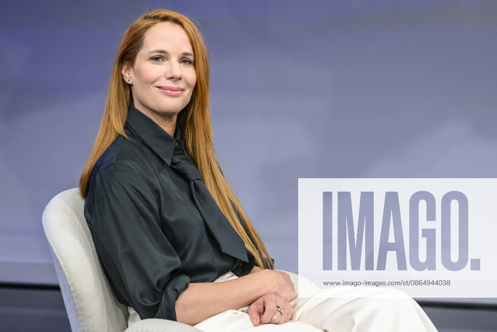 Florence Gaub, military and security expert, GER, Berlin, studio, guest on Maischberger, political talk show, TV, program, hosted by Sandra Maischberger, Das Erste, from Studio 20 in Adlershof, August 26, 2026,