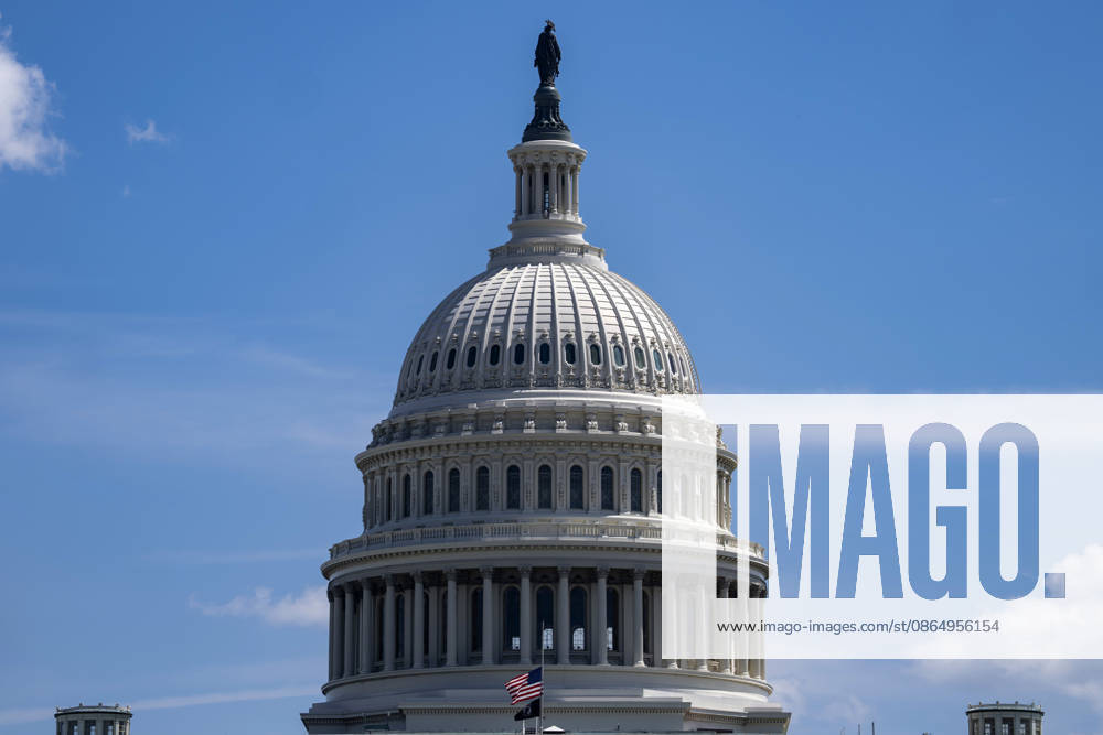 The American flag is lowered to half staff over the U.S. Capitol to honor the late country music singer and philanthropist Dolly Parton in Washington, DC on Wednesday, August 26, 2026. Parton died yesterday at the age of 80 after a brief battle with cancer. WAP20260826335 BONNIExCASH