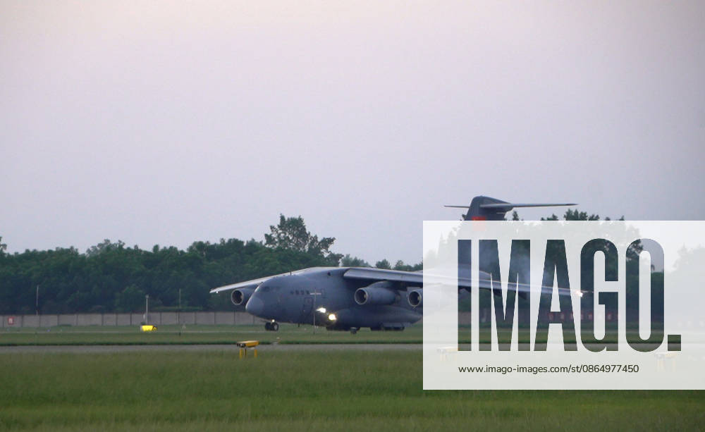 (260827) -- CHENGDU, Aug. 27, 2026 -- A Y-20 transport aircraft of the western theater command takes off at an airport in southwest China on Aug. 27, 2026. A directing group from the Western Theater Command of the Chinese People s Liberation Army (PLA) has been dispatched to the Xizang Autonomous Region in southwest China on Thursday morning to coordinate joint rescue operations by military personnel in mudslide-hit Gyirong County. Carried by the Y-20 transport aircraft of the western theater command, the group will organize military forces to assist in disaster relief efforts. (Photo by Xinhua) (SpotNews) CHINA-XIZANG-MUDSLIDE-RESCUE FORCES (CN) SongxZhengsheng