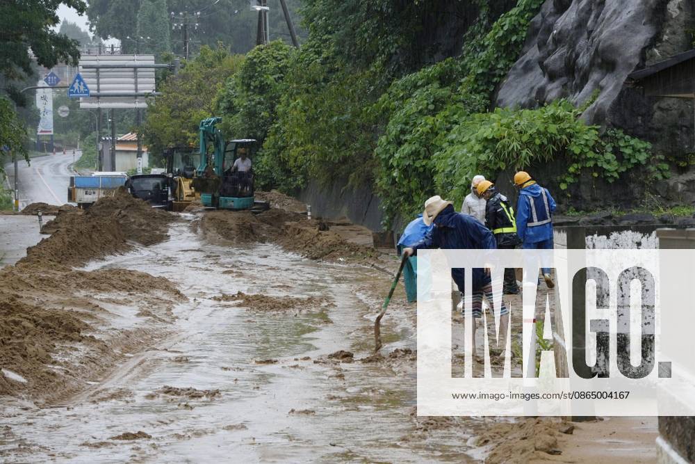 Aftermath of torrential rain in central Japan Photo shows the site of a mudslide in Himi, Toyama Prefecture, on Aug. 27, 2026, following torrential rain. A14AA0005626680P