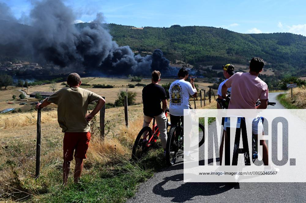 A major fire broke out in the commune of Brossainc in the Ardèche department, within the Pilat Regional Natural Park. The fire started at a car scrapyard near a residential area, causing numerous vehicle explosions. Several hectares of vegetation were also burned. Photo taken on Thursday, August 27, 2026, by Romain Doucelin, Bestimage, Brossainc, France