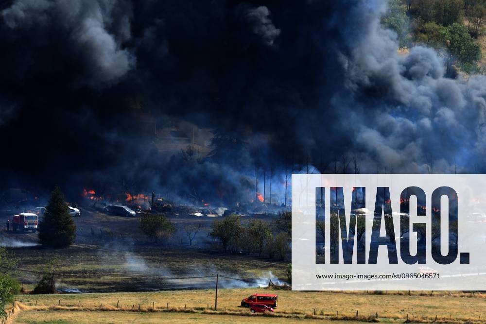 Major fire in the municipality of Brossainc in the Ardèche department, within the Pilat Regional Natural Park. The fire started at a car scrapyard near a residential area, causing numerous vehicle explosions. Several hectares of vegetation were also burned. Photo taken on Thursday, August 27, 2026, during the fire department’s response. Romain Doucelin, Bestimage, Brossainc, France