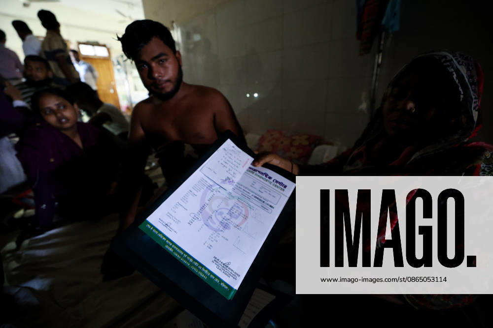 Dengue Outbreak in Bangladesh BARISHAL, BANGLADESH - AUGUST 27: A Patient is seen taking treatment at the Sher-E-Bangla Medical College Hospital after being diagnosed with Dengue in Barishal, Bangladesh on August 27, 2026. Niamul Rifat Anadolu Barishal Bangladesh. Editorial use only. Please get in touch for any other usage.