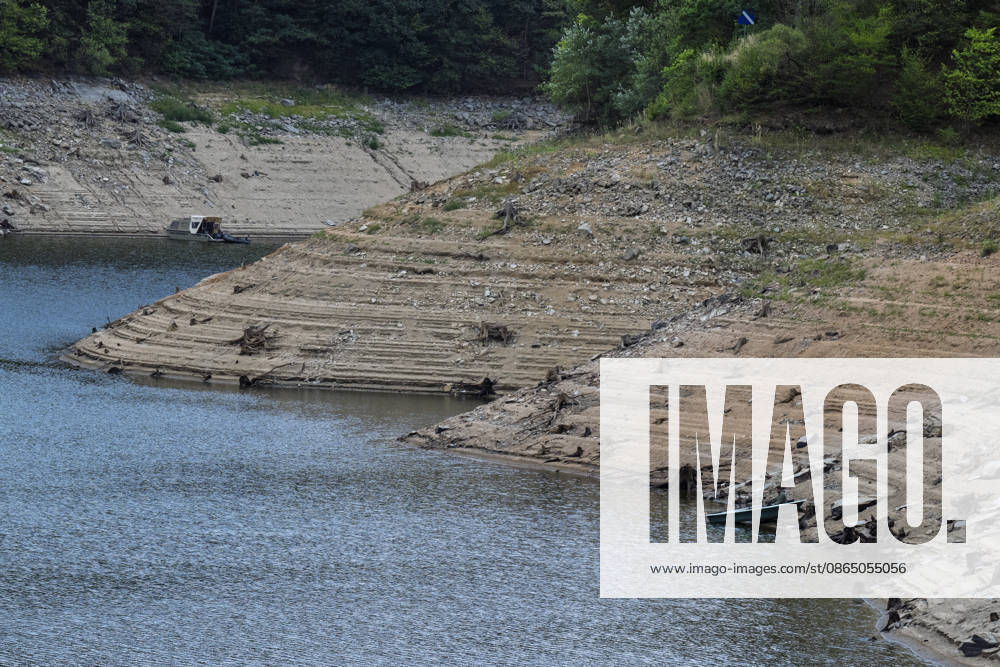 Low water level at the Otava and Lomnice rivers confluence at the Orlik Reservoir, on August 27, 2026, Zvikovske Podhradi, Czech Republic. (CTKxPhoto VaclavxPancer) CTKPhotoP2026082706495 CTKPhotoP2026082706495