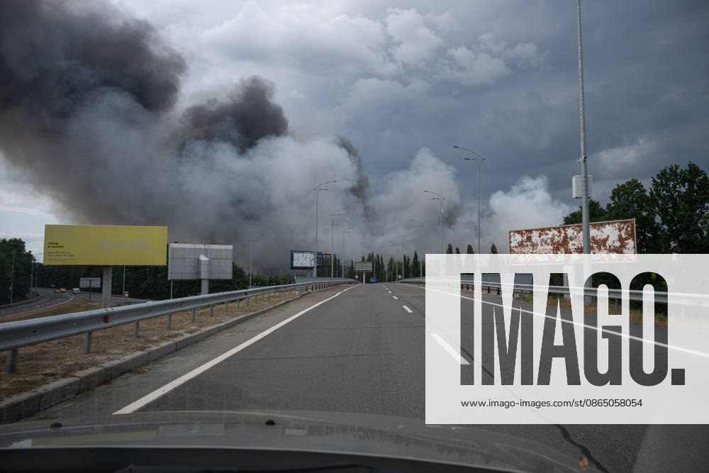Russian airstrike hits Kyiv KYIV, UKRAINE - AUGUST 27: Aftertmath of a Russian drone attack in Kyiv, Ukraine, on August 27, 2026. Russian forces launched 140 drones on August 27, about 100 of there were jet power, according to the statement released by the Ukrainian airforce. Danylo Antoniuk Anadolu Kyiv Ukraine. Editorial use only. Please get in touch for any other usage.