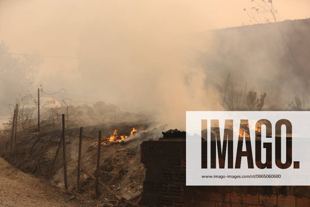 Wildfires in Algeria claim at least 12 lives across several provinces JIJEL, ALGERIA - AUGUST 27: Forest fires in eastern Algerian provinces turn green vegetation to ashes and cause material damage to homes and vehicles in the Beni Aicha village of Boraoui Belhadef Municipality in Jijel, Algeria on August 27, 2026. At least 12 people have died in wildfires that have swept through several provinces in Algeria, Interior Minister Said Sayoud said Wednesday, according to local media. The 159 fire outbreaks reported across the country have claimed five lives in Jijel, four in Bejaia and three in Tizi Ouzou. Hamza Zait Anadolu Jijel Algeria. Editorial use only. Please get in touch for any other usage.
