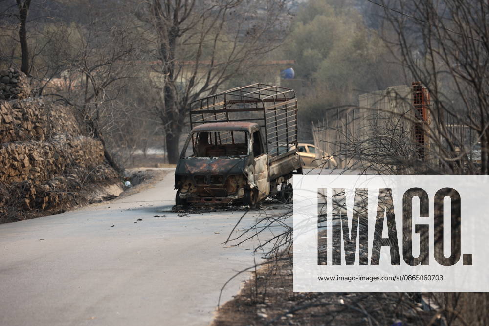 Wildfires in Algeria claim at least 12 lives across several provinces JIJEL, ALGERIA - AUGUST 27: A view of a damaged vehicle as forest fires in eastern Algerian provinces turn green vegetation to ashes and cause material damage to homes and vehicles in the Beni Aicha village of Boraoui Belhadef Municipality in Jijel, Algeria on August 27, 2026. At least 12 people have died in wildfires that have swept through several provinces in Algeria, Interior Minister Said Sayoud said Wednesday, according to local media. The 159 fire outbreaks reported across the country have claimed five lives in Jijel, four in Bejaia and three in Tizi Ouzou. Hamza Zait Anadolu Jijel Algeria. Editorial use only. Please get in touch for any other usage.