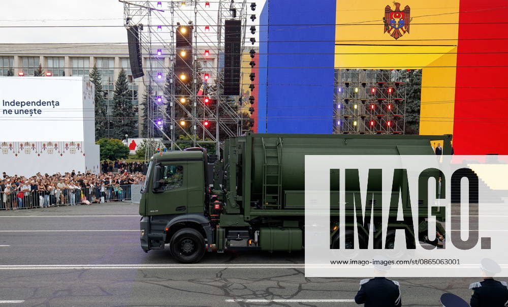 MOLDOVA, CHISINAU - AUGUST 27, 2026: A military parade marking 35 years of Moldovas independence. More than 2,000 soldiers and military officers took part in the parade that featured more than 100 pieces of military and special hardware, including armoured vehicles, drones and other armaments provided by NATO member states Chisinau Moldova - ZUMAt113 20260827_zaa_t113_295