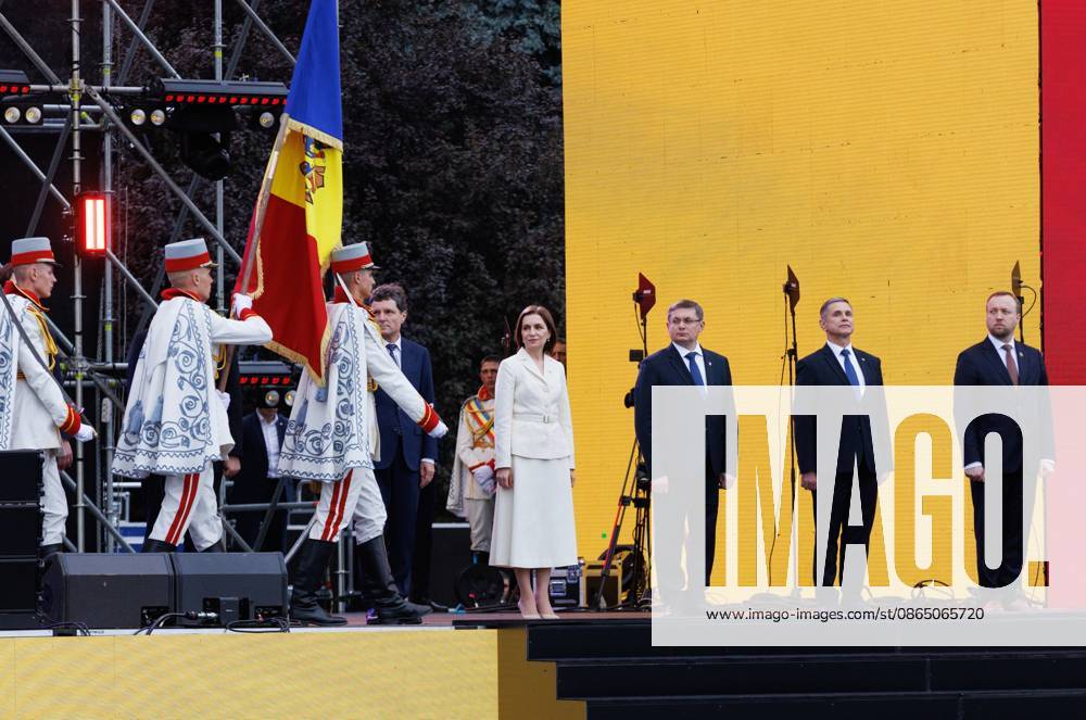 Moldova Independence Day 9230172 27.08.2026 Romanian President Nicusor Dan, Moldovan President Maia Sandu, Moldovan Parliament Speaker Igor Grosu and Moldovan Defence Minister Anatolie Nosatii attend the military parade during Moldova s Independence Day celebrations in Chisinau, Moldova. Stringer Sputnik Chisinau Moldova