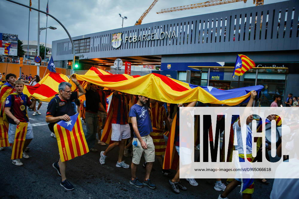 ANC Rally Outside Camp Nou Several people during a rally outside Camp Nou on August 27, 2026, in Barcelona, Catalonia, Spain. The rally was organized by the Catalan National Assembly (ANC) as an act of celebration of the estelada flag. The demonstration comes in response to the FC Barcelona board’s decision to cancel the tribute to the players who won the World Cup with the Spanish national team during this Thursday’s La Liga match against Athletic at the Spotify Camp Nou. AUGUST 27, 2026 INDEPENDENCE MOVEMENT NATIONAL SOCCER TEAM Kike Rincó Barcelona, Catalonia Barcelona, Catalonia, Spain