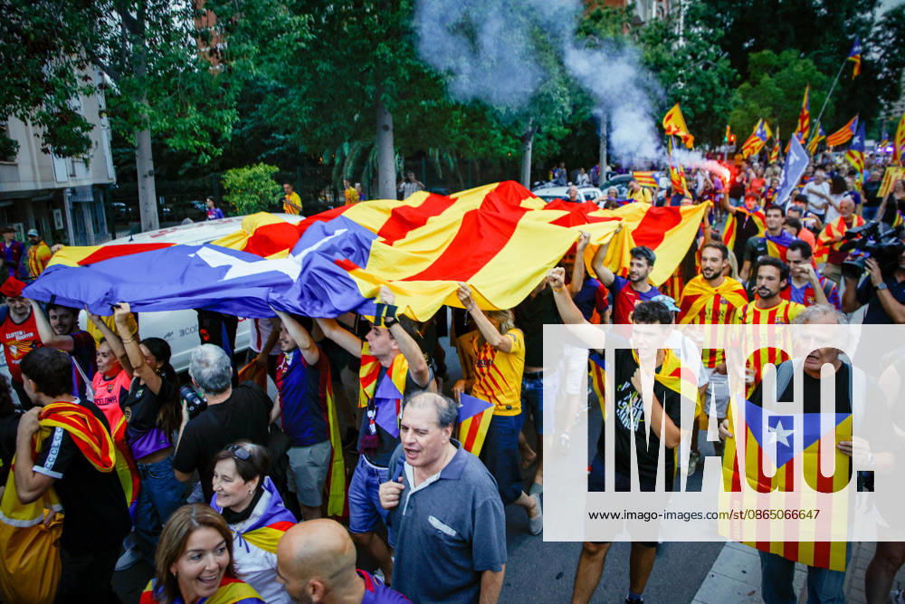 ANC Protest Outside Camp Nou Several people during a protest outside Camp Nou on August 27, 2026, in Barcelona, Catalonia, Spain. The rally was organized by the Catalan National Assembly (ANC) as an act of celebration of the estelada flag. The demonstration comes in response to the FC Barcelona board’s decision to cancel the tribute to the players who won the World Cup with the Spanish national team during this Thursday’s La Liga match against Athletic at Spotify Camp Nou AUGUST 27, 2026 INDEPENDENCE MOVEMENT NATIONAL SOCCER TEAM Kike Rincó Barcelona, Catalonia Barcelona, Catalonia, Spain