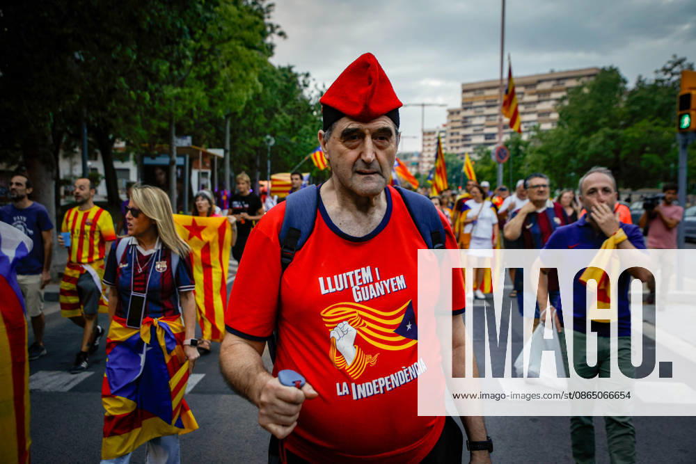 ANC Protest Outside Camp Nou Several people during a protest outside Camp Nou on August 27, 2026, in Barcelona, Catalonia, Spain. The rally was organized by the Catalan National Assembly (ANC) as an act of celebration of the estelada flag. The demonstration comes in response to the FC Barcelona board’s decision to cancel the tribute to the players who won the World Cup with the Spanish national team during this Thursday’s La Liga match against Athletic at Spotify Camp Nou AUGUST 27, 2026 INDEPENDENCE MOVEMENT NATIONAL SOCCER TEAM Kike Rincó Barcelona, Catalonia Barcelona, Catalonia, Spain