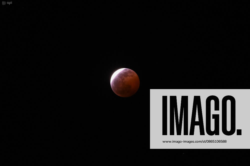 The partial lunar eclipse, with 90% coverage, cast reddish and dark hues; and was visible in Ecuador from 8:23 p.m. until 2:00 a.m. API PHOTO ARIEL OCHOA Manta, Manabí, Ecuador 20260827 242113 6a910b6d657bb img 84822 jpeg