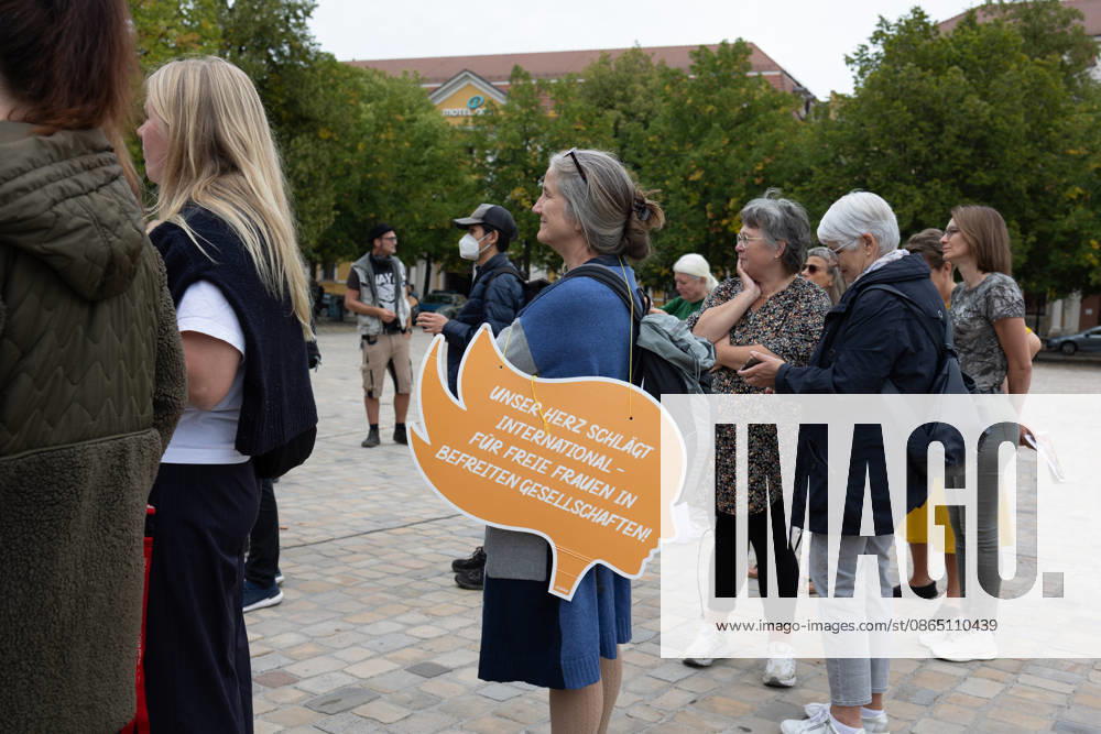 Migra-Streik rally against racism and social exclusion in Germany s Magdeburg MAGDEBURG, GERMANY - AUGUST 27: Business owners, organizers and supporters take part in a rally against racism and social exclusion outside the Saxony-Anhalt state parliament at Domplatz in Magdeburg, Germany, on August 27, 2026. The rally was held as part of the Migra-Streik, during which participating migrant-run businesses across Magdeburg voluntarily closed from 10 a.m. to 3 p.m. to call for solidarity and the protection of a free and democratic society, ahead of Saxony-Anhalt s state election on September 6. Somaya Abdelrahman Anadolu Magdeburg Germany. Editorial use only. Please get in touch for any other usage.