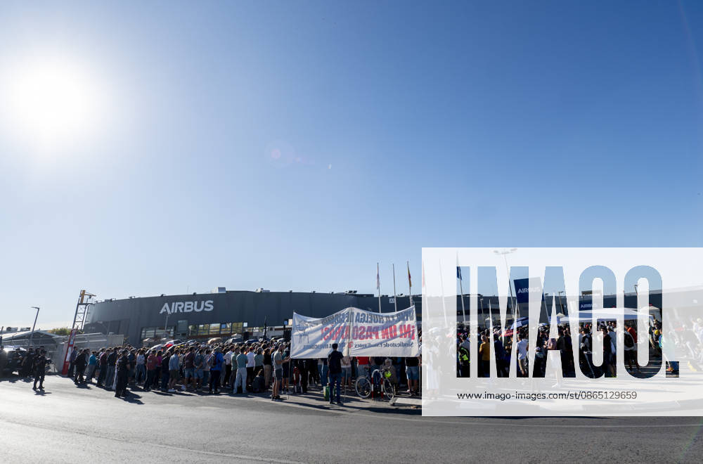 Fourth day of the indefinite strike by Airbus workers at the Getafe plant in Madrid. Several people on the fourth day of the indefinite strike by Airbus employees, on August 28, 2026, in Getafe, Madrid, Spain. Approximately 14,000 Airbus workers in Spain have been called upon since Tuesday to join an indefinite strike at the multinational’s six plants in the country to demand better wages and working conditions. The Airbus plant in Getafe is the group’s largest in Spain, with around 9,000 employees. AUGUST 28, 2026 Spain