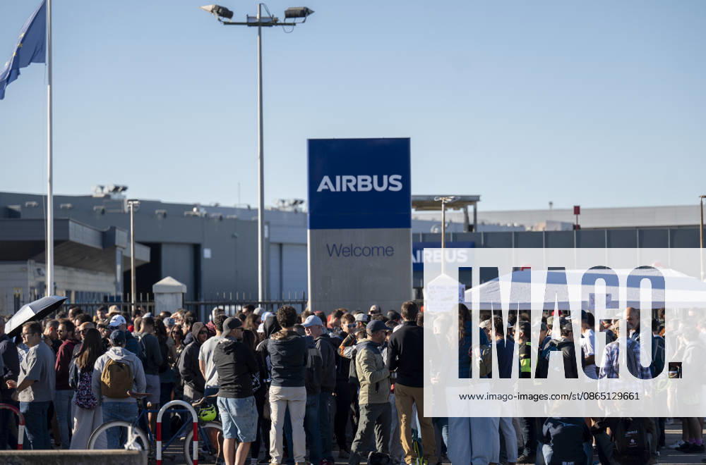Fourth day of the indefinite strike by Airbus workers at the Getafe plant in Madrid. Several people on the fourth day of the indefinite strike by Airbus employees, on August 28, 2026, in Getafe, Madrid, Spain. Approximately 14,000 Airbus workers in Spain have been called upon since Tuesday to join an indefinite strike at the multinational’s six plants in the country to demand better wages and working conditions. The Airbus plant in Getafe is the group’s largest in Spain, with around 9,000 employees. AUGUST 28, 2026 Spain