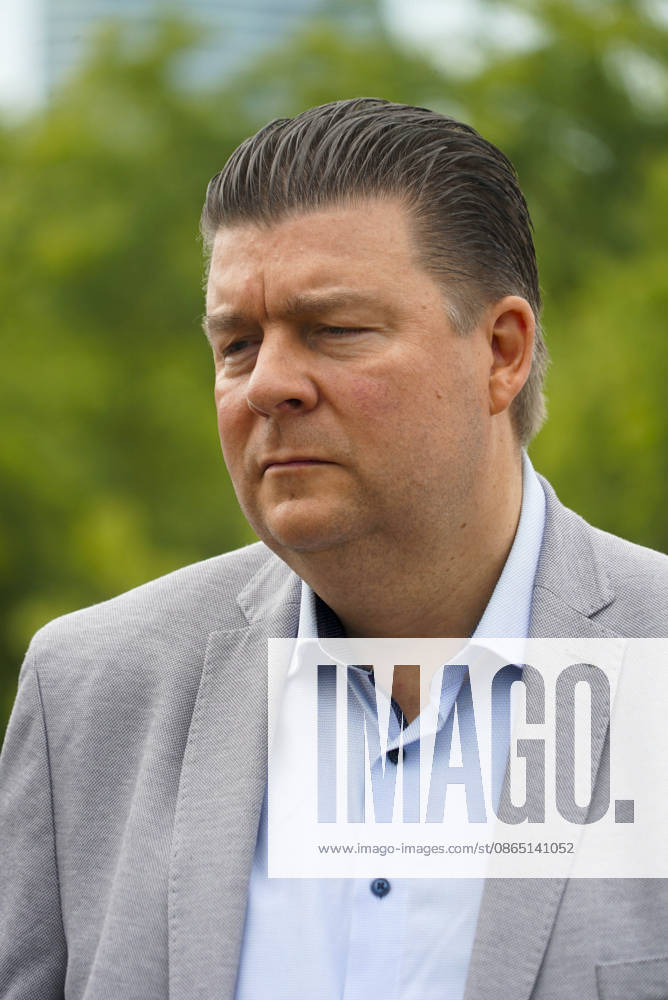 CNTV SOLAR ROOF Dr. Andreas Dressel, Senator of the Hamburg Tax Authority, SPD politician; Inauguration and unveiling of the new solar roof for the University of Hamburg administration on August 28, 2026, in Hamburg, Germany