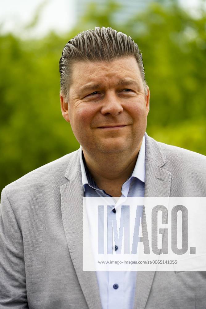 CNTV SOLAR ROOF Dr. Andreas Dressel, Senator of the Hamburg Tax Authority, SPD politician, inauguration and unveiling of the new solar roof for the University of Hamburg administration on August 28, 2026, in Hamburg, Hamburg, Germany