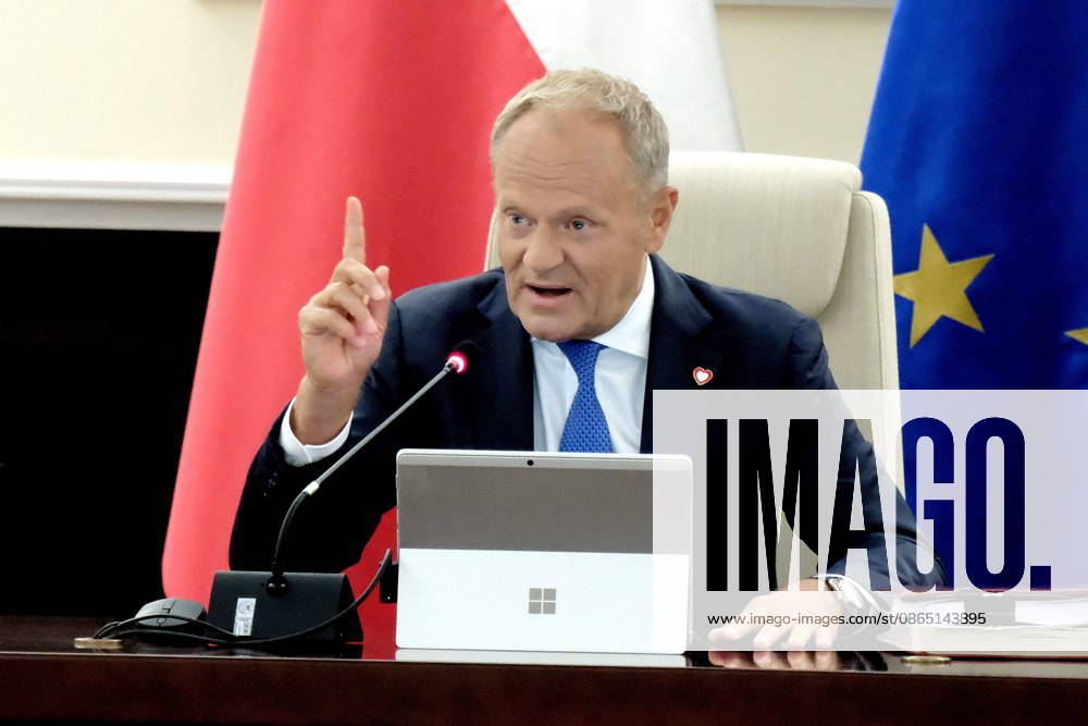 Warszawa KPRM 28.08.2026 Posiedzenie Rady Ministrow --- August 28, 2026, Warsaw – Extraordinary meeting of the Polish government - Council of Ministers - Chancellery of the Prime Minister – Final work on the 2027 budget N Z Donald Tusk FOT.TEDI NEWSPIX.PL NEWSPIX.PL --- newspix.pl