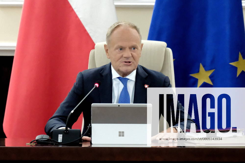 Warszawa KPRM 28.08.2026 Posiedzenie Rady Ministrow --- August 28, 2026, Warsaw – Extraordinary meeting of the Polish government - Council of Ministers - Chancellery of the Prime Minister – Final work on the 2027 budget N Z Donald Tusk FOT.TEDI NEWSPIX.PL NEWSPIX.PL --- newspix.pl
