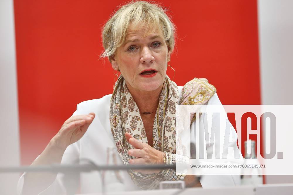 MMZ Joint Statement by the leading candidates for The Left in the federal states of Saxony-Anhalt, Mecklenburg-Western Pomerania, and Berlin: Eva von Angern, Simone Oldenburg, and Elif Eralp, lead candidate for Die Linke in Mecklenburg-Western Pomerania, Simone Oldenburg