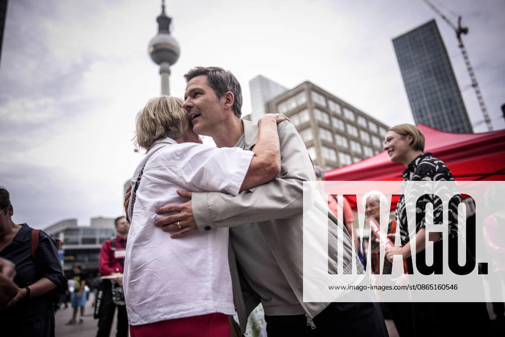 Steffen Krach, the SPD s lead candidate for the Berlin House of Representatives election on September 20, 2026, at a street campaign event titled Krach Against Nazis on August 28, 2026, at various locations in Berlin. Photographed on behalf of the SPD Berlin, Berlin, Germany
