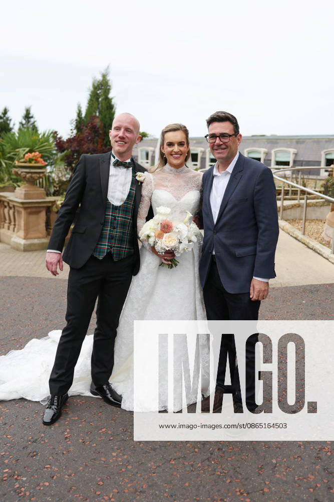 Prime Minister Andy Burnham visits Belfast 27 08 2026. Belfast, United Kingdom. Prime Minister Andy Burnham greets Bride and Groom Keira and Connor on his visit to Belfast., Credit:Ben Perry B66 Avalon United Kingdom, Northern Ireland, Belfast
