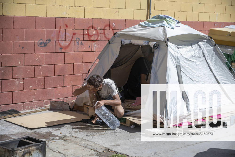 Daily Life for Migrants in the El Tarajal Industrial Park A migrant lives in a tent in the El Tarajal Industrial Park on August 28, 2026, in Ceuta, Spain. Ceuta has announced plans to renovate the six industrial warehouses in the El Tarajal industrial park in order to transform them into a reception center. The project includes the installation of restrooms, kitchens, bedrooms, and other facilities. Depending on the condition of each warehouse, the project will also require the replacement of roofs, painting, and other repairs. AUGUST 28, 2026 MIGRATION CRISIS Ceuta, Spain