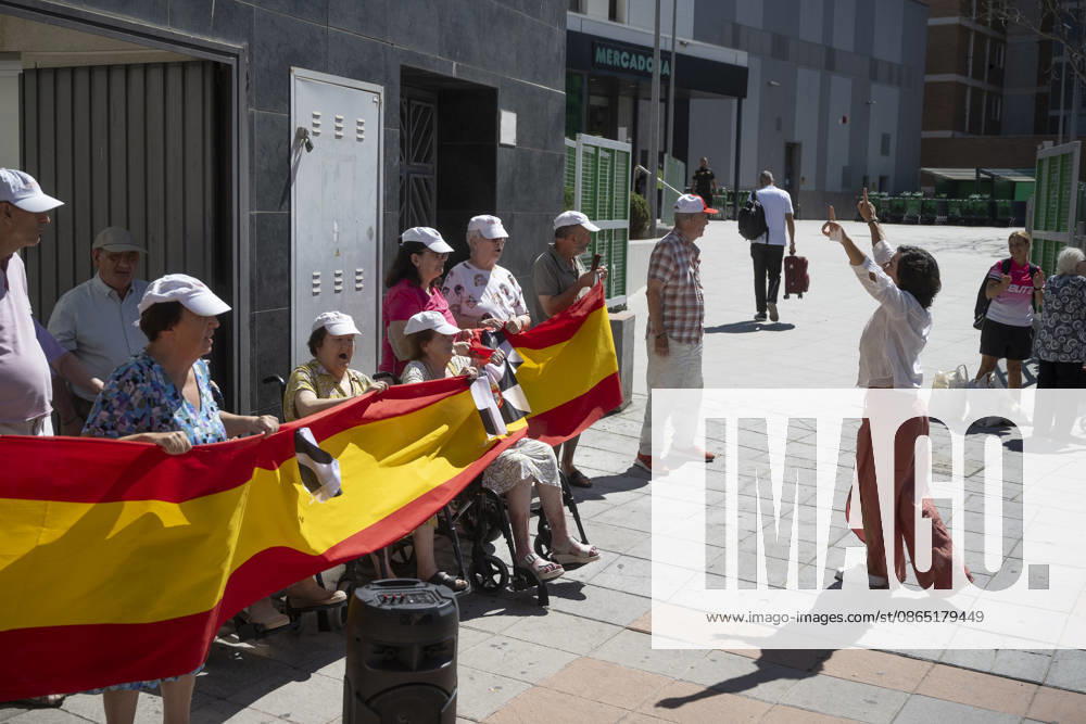 Residents of a social and health care center in Ceuta denounce the lack of safety on the streets. Patients and staff hold up a Spanish flag during a demonstration to denounce the lack of safety on the streets, on August 28, 2026, in Ceuta, Spain. Staff members and patients at the Casa Familiar Nuestra Senora de los Ángeles hold a rally outside the facility to protest the growing lack of safety on the streets caused by the massive influx of migrants. AUGUST 28, 2026. MIGRATION CRISIS. Ceuta Ceuta, Spain