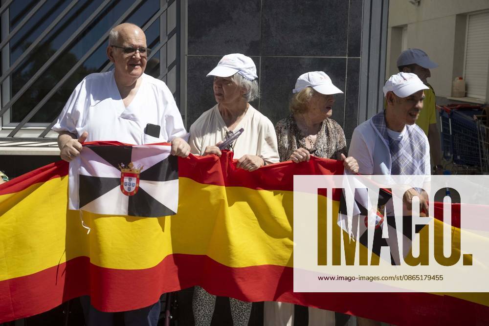 Residents of a social and health care center in Ceuta denounce the lack of safety on the streets. Patients and staff hold up a Spanish flag during a demonstration to denounce the lack of safety on the streets, on August 28, 2026, in Ceuta, Spain. Staff members and patients at the Casa Familiar Nuestra Senora de los Ángeles hold a rally outside the facility to protest the growing lack of safety on the streets caused by the massive influx of migrants. AUGUST 28, 2026. MIGRATION CRISIS. Ceuta Ceuta, Spain