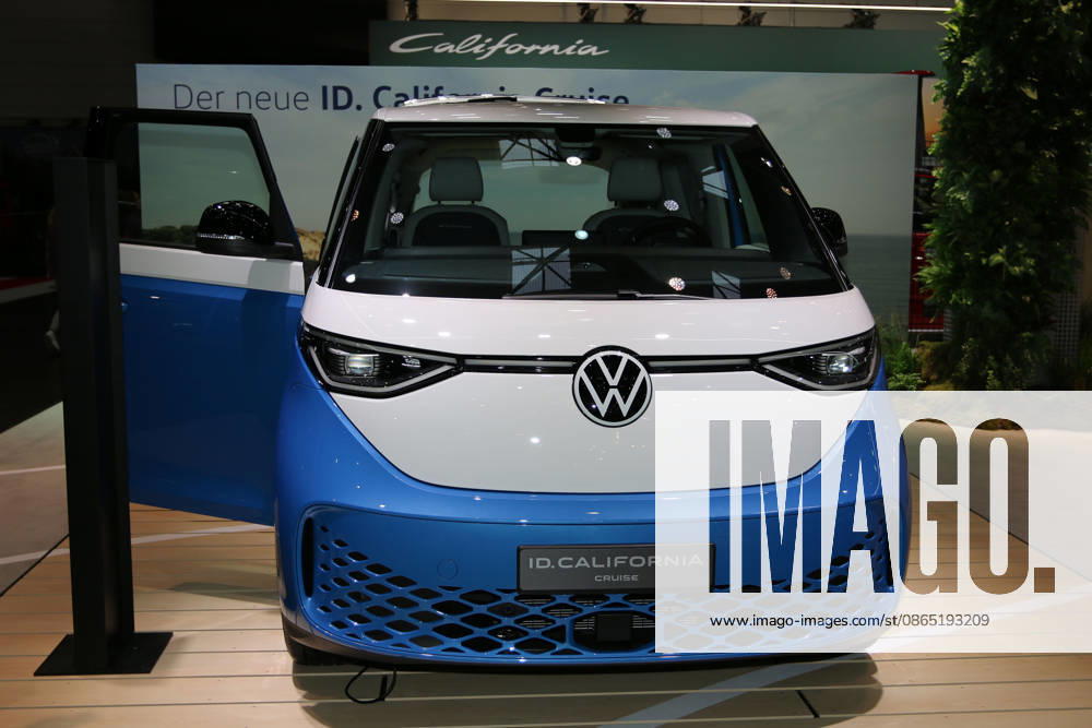 VW ID California Cruise Concept—a near-production concept car based on the ID Buzz, in Candy White with Medium Blue Metallic, electric vehicle, Volkswagen Commercial Vehicles, Caravan Salon Düsseldorf August 28–September 6, 2026, Messe Düsseldorf, the world’s leading trade fair for mobile travel, the world’s largest trade fair for motorhomes and travel trailers, camping and ca