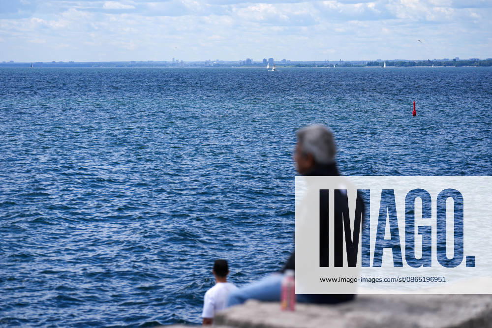 Daily Life in Toronto TORONTO, CANADA - AUGUST 28 : People enjoy a sunny day along the north shore of Lake Ontario in Toronto, Canada on August 28, 2026. Canada s Prime Minister Mark Carney on Thursday rejected US President Donald Trump’s move to rename Lake Ontario Lake America, saying Canadians will continue to use the lake’s longstanding name. Mert Alper Dervis Anadolu Toronto Canada. Editorial use only. Please get in touch for any other usage.