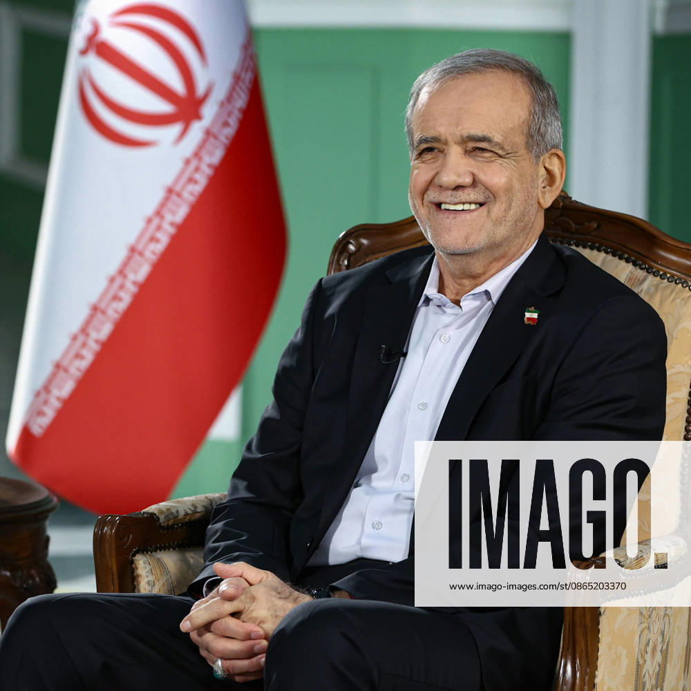 Iranian President Masoud Pezeshkian TEHRAN, IRAN - AUGUST 28: (---- – MANDATORY CREDIT - IRANIAN PRESIDENCY HANDOUT - NO MARKETING NO ADVERTISING CAMPAIGNS - DISTRIBUTED AS A SERVICE TO CLIENTS----) (RESTRICTIONS: No Access Israel Media Persian Language TV Stations Outside Iran Strictly No Access BBC Persian VOA Persian Manoto TV Iran International TV) Iranian President Masoud Pezeshkian addresses national and international policy matters during a live broadcast on state television in Tehran, Iran, on August 28, 2026. Iranian Presidency Handout Anadolu Tehran Iran. Editorial use only. Please get in touch for any other usage.