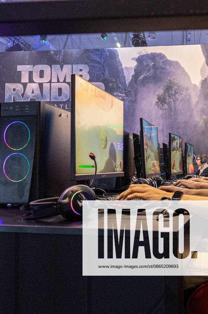 Gamescom 2026 in Cologne, August 28, 2026: Visitors try out a game on a PC. Gamescom 2026, the world’s largest interactive entertainment event, will take place from August 26 to 30, 2026, at the Koelnmesse exhibition grounds in Cologne, Cologne-Deutz, North Rhine-Westphalia, Germany
