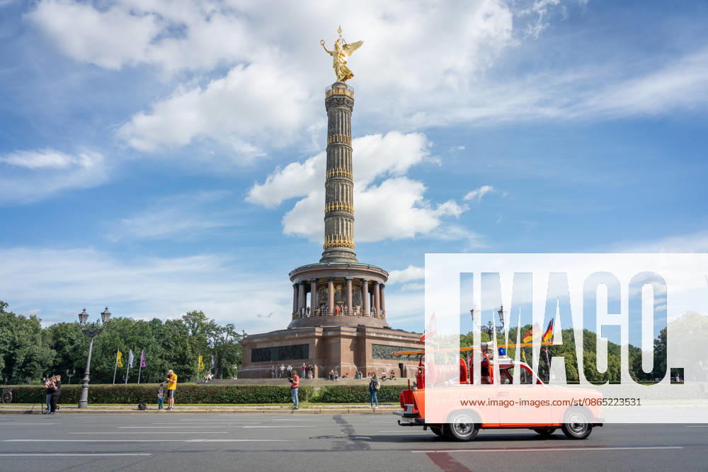 Vehicle parade, 175th anniversary, Berlin Fire Department, Berlin Fire Department vehicle parade, 175th anniversary, Großer Stern, Emergency Number 112, Berlin, Germany