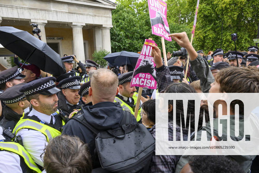 Stand Up To Racism Protest Against UKIP Demonstration LONDON, UNITED KINGDOM - AUGUST 29: Right wing UK Independence Party (UKIP) supporters clash with Stand Up To Racism counter-demonstrators during anti-Islam demonstration in London, United Kingdom on August 29, 2026. Ray Tang Anadolu London United Kingdom. Editorial use only. Please get in touch for any other usage.