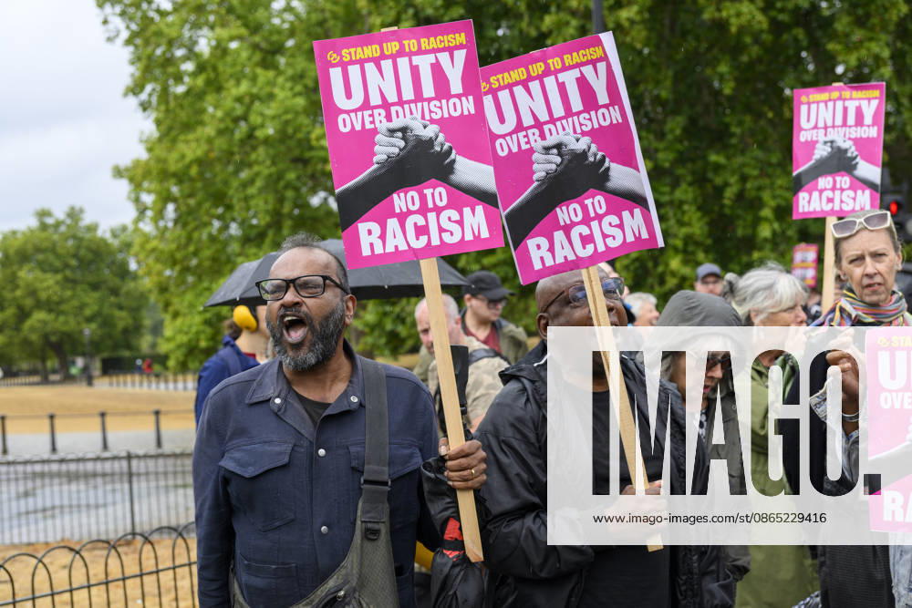 Stand Up To Racism Protest Against UKIP Demonstration LONDON, UNITED KINGDOM - AUGUST 29: Protesters take part in a counter-demonstration organised by Stand Up To Racism group against the anti-Islam demonstration organised by the right wing UK Independence Party (UKIP) in London, United Kingdom on August 29, 2026. Ray Tang Anadolu London United Kingdom. Editorial use only. Please get in touch for any other usage.