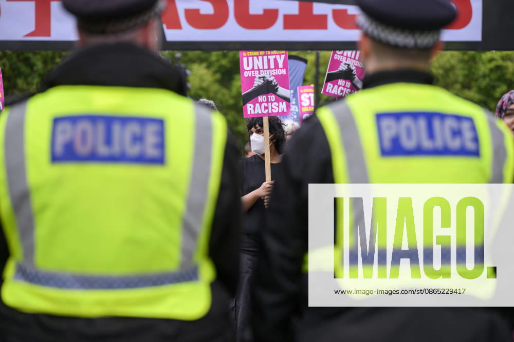 Stand Up To Racism Protest Against UKIP Demonstration LONDON, UNITED KINGDOM - AUGUST 29: Protesters take part in a counter-demonstration organised by Stand Up To Racism group against the anti-Islam demonstration organised by the right wing UK Independence Party (UKIP) in London, United Kingdom on August 29, 2026. Ray Tang Anadolu London United Kingdom. Editorial use only. Please get in touch for any other usage.