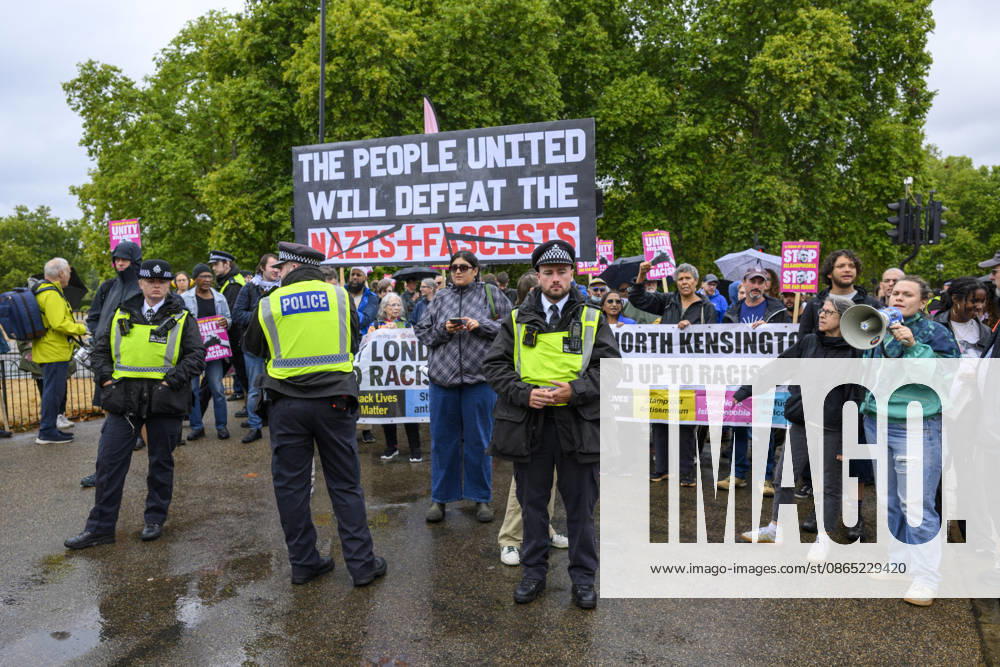 Stand Up To Racism Protest Against UKIP Demonstration LONDON, UNITED KINGDOM - AUGUST 29: Protesters take part in a counter-demonstration organised by Stand Up To Racism group against the anti-Islam demonstration organised by the right wing UK Independence Party (UKIP) in London, United Kingdom on August 29, 2026. Ray Tang Anadolu London United Kingdom. Editorial use only. Please get in touch for any other usage.