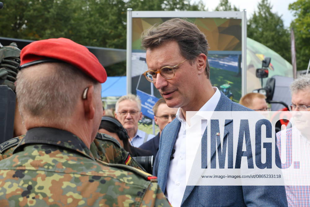 North Rhine-Westphalia Day 2026: Celebrations marking the state’s 80th anniversary in Münster. Hendrik Wüst (CDU), Minister President of North Rhine-Westphalia, visits the emergency services display on Schlossplatz in Münster, North Rhine-Westphalia, Germany, Germany
