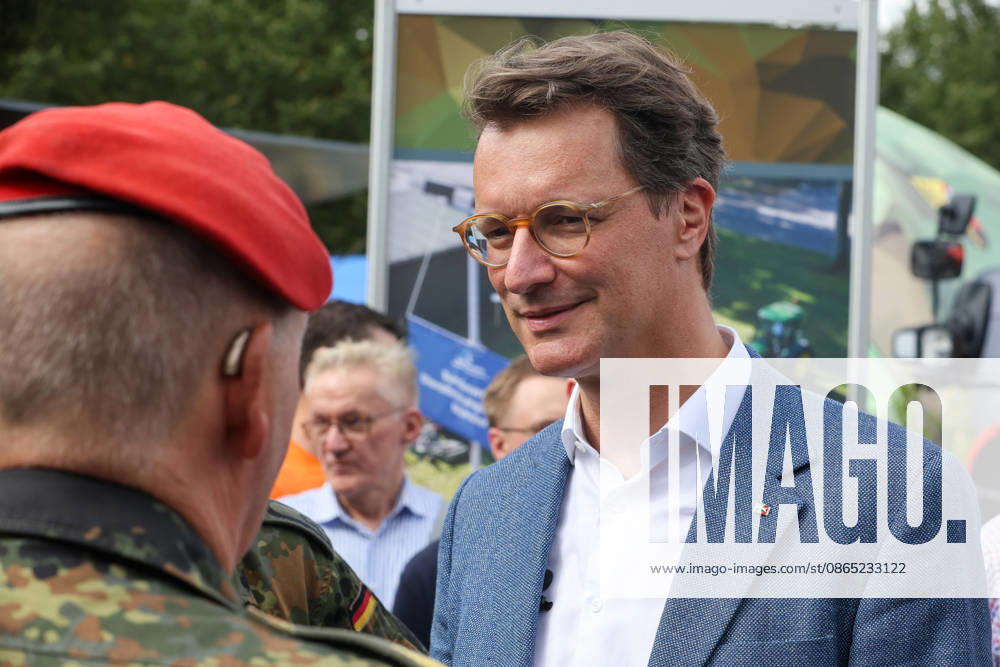 North Rhine-Westphalia Day 2026: Celebrations marking the state’s 80th anniversary in Münster. Hendrik Wüst (CDU), Minister President of North Rhine-Westphalia, visits the emergency services display on Schlossplatz in Münster, North Rhine-Westphalia, Germany, Germany