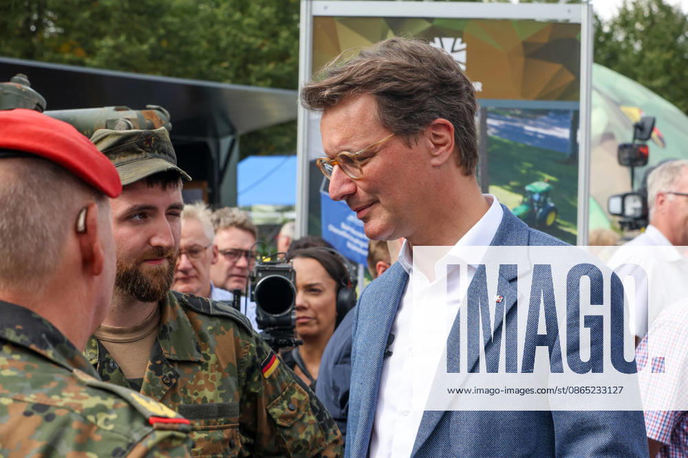 North Rhine-Westphalia Day 2026: Celebrations marking the state’s 80th anniversary in Münster. Hendrik Wüst (CDU), Minister President of North Rhine-Westphalia, visits the emergency services display on Schlossplatz in Münster, North Rhine-Westphalia, Germany, Germany