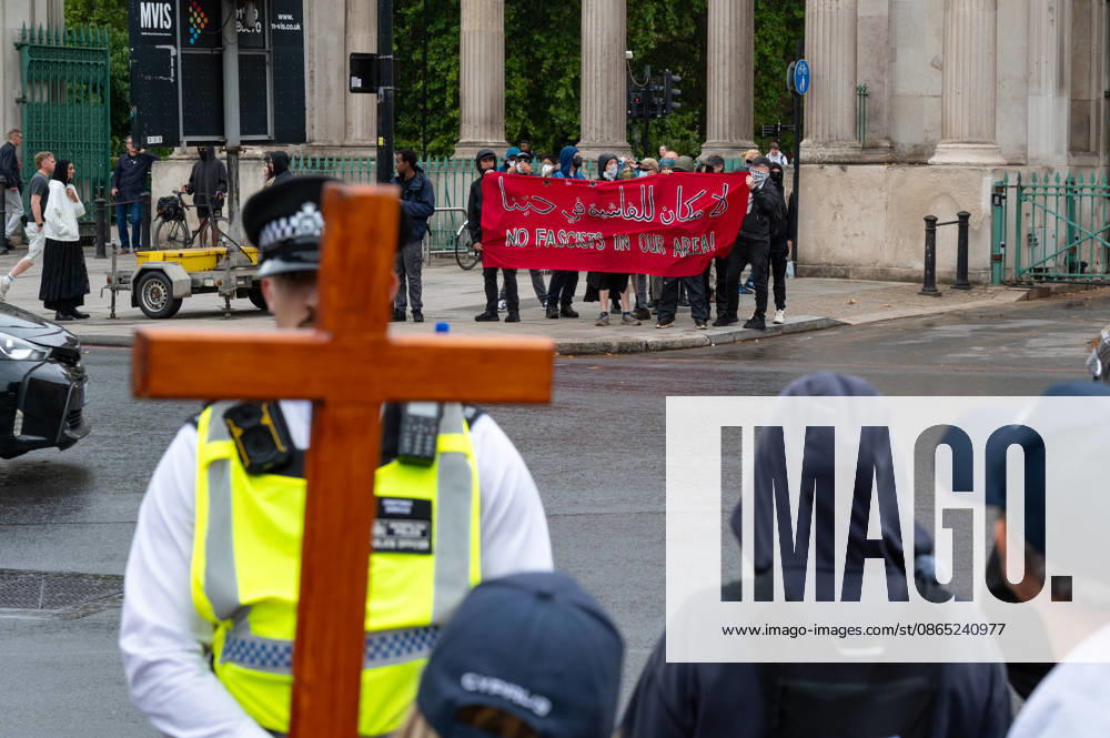 No Sharia Law march in London, UK - 29 Aug 2026 Counter protesters hold a banner reading No fascists in our area across the road from the No Sharia Law march. Supporters of the UK Independence Party (UKIP), led by party leader Nick Tenconi, took part in the No Sharia Law march from Hyde Park Corner to Downing Street in London. Demonstrators marched through the capital opposing the application of Sharia law in the United Kingdom, carrying banners expressing opposition to Islamic immigration to the UK. London United Kingdom