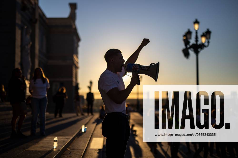The silhouette of Toni Esto vez, leader of the far-right youth group Reconquista and spokesperson coordinator in Spain for the Save Europe Act movement, is seen as he speaks through a megaphone at a far-right rally in Madrid.Rally organized by far-right groups such as Europe Save Act, Revuelta, and Reconquista in support of remigration, under the slogan Save Spain, save Europe! Madrid Spain - ZUMAs197 20260829_aaa_s197_149