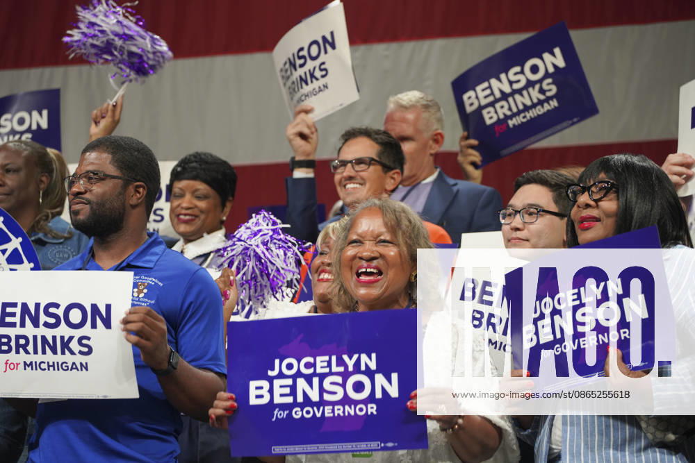 MI Democratic Party holds nominating convention LANSING, MICHIGAN, USA - AUGUST 29: Supporters of Jocelyn Benson, Democratic nominee for Michgan Governors race, hold signs at the Michgan Democratic Nominating Convention in Lansing MI, on August 29th, 2026. Katie McTiernan Anadolu Michigan United States. Editorial use only. Please get in touch for any other usage.